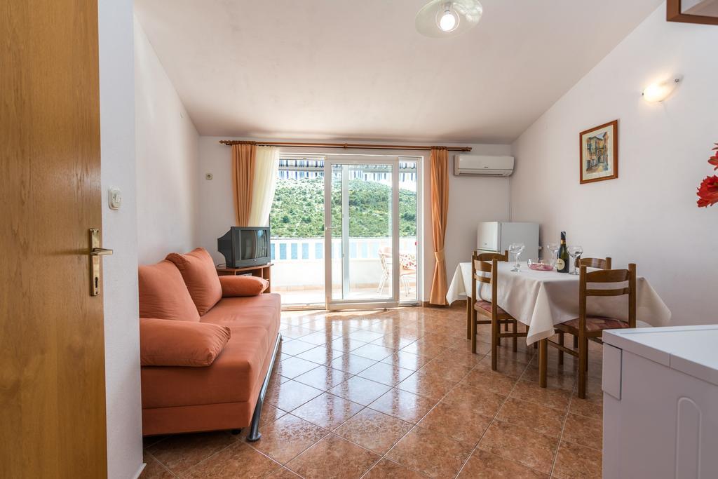 Apartments Mirko Vinišće 외부 사진